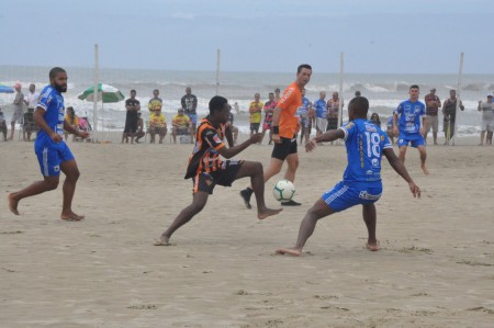 MASSIROLI E PRAIA FAZEM A FINAL DO PRAIÃO 2020